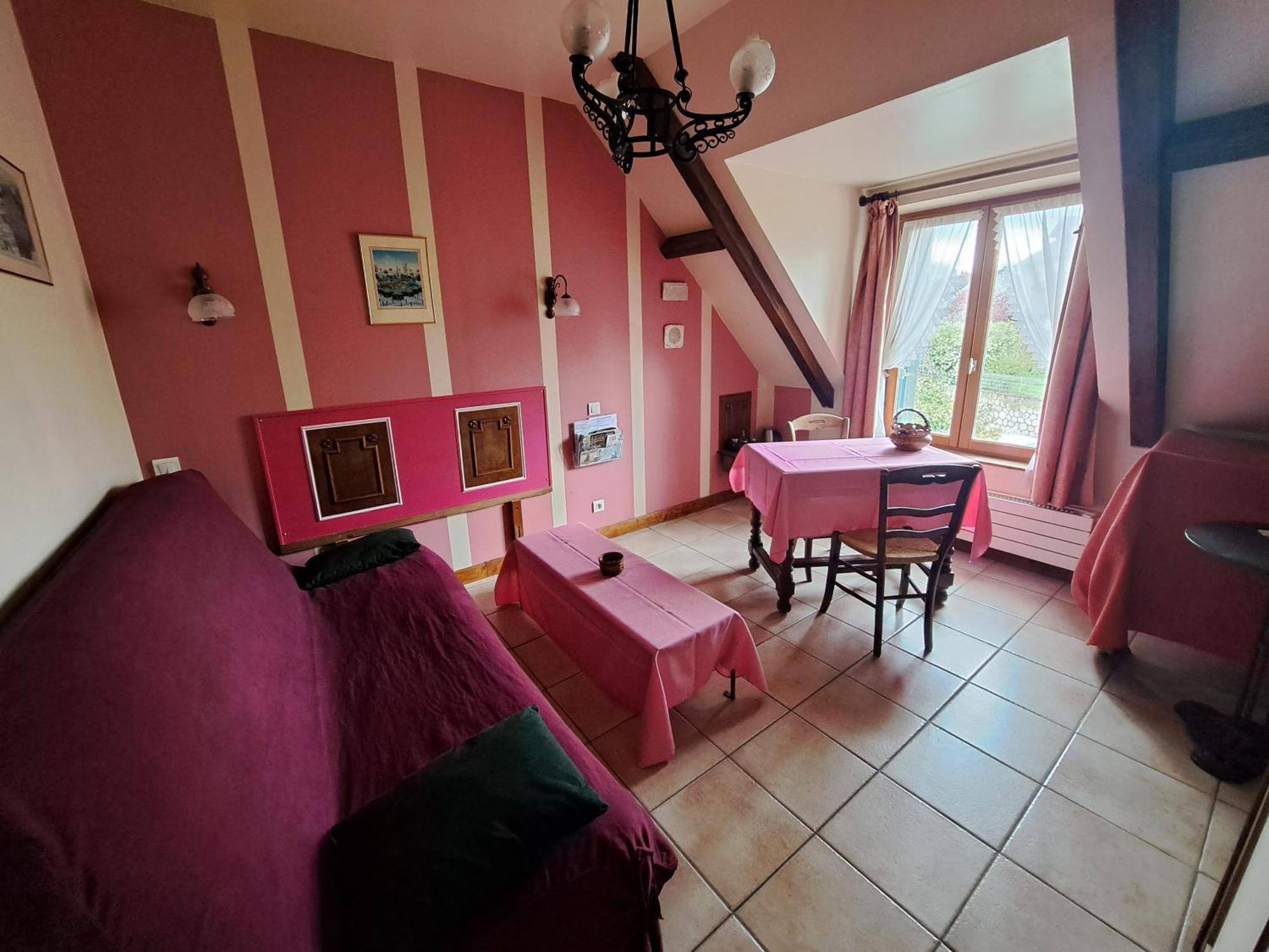 Location A Coucy Le Chateau エクステリア 写真